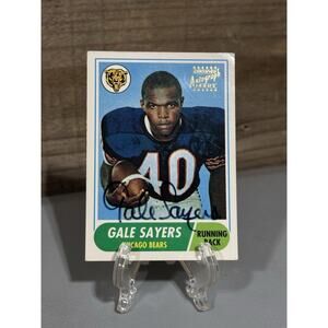 1997 Topps Certified Autograph Issue Gale Sayers On Card #75 Chicago Bears